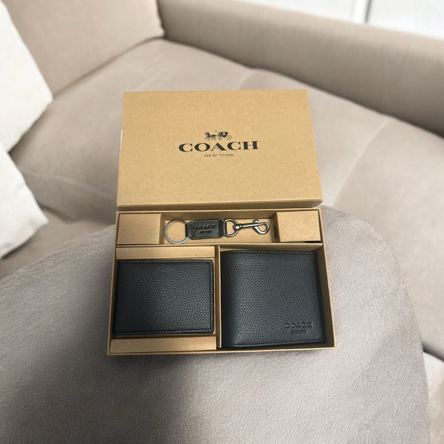 Single black wallet combo