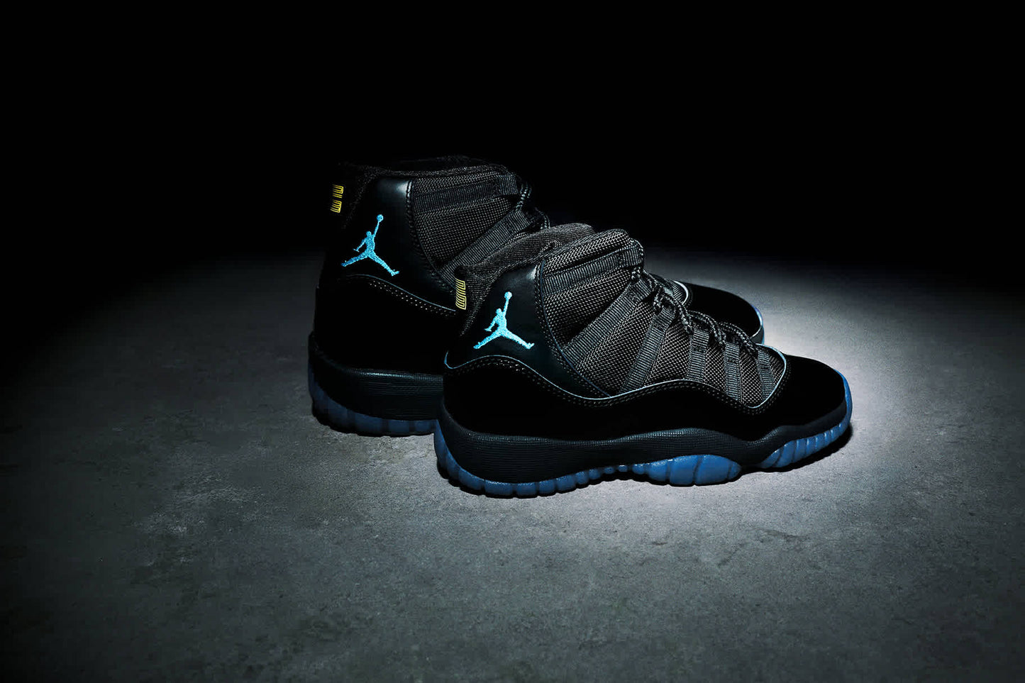 Retro 11 G’amma B’lue
